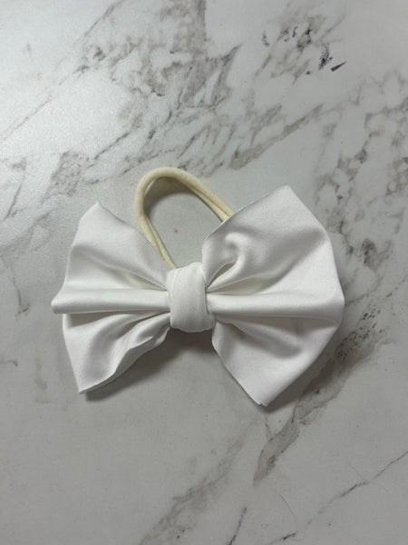 Bow with Nylon Wrap