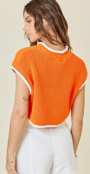 Boxy Outlined Sweater