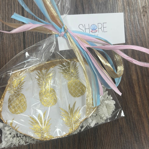 Gold Pineapple shell with Gift Wrap
